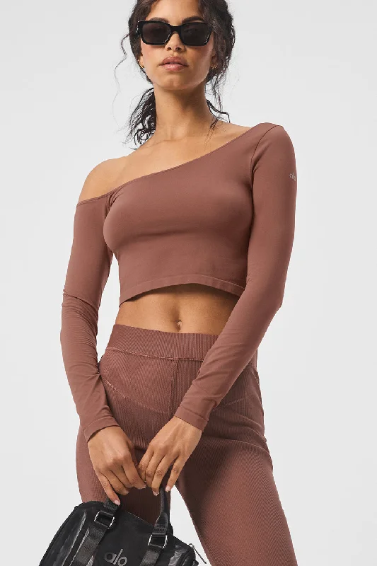 Women's Comfortable and Soft Long Sleeve Shirt for Winter -Asymmetric Sheer Glow Long Sleeve - Chestnut Women's Comfortable and Soft Long Sleeve Shirt for Winter -Asymmetric Sheer Glow Long Sleeve - Chestnut