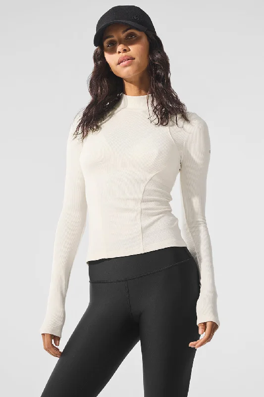 Women's Comfortable Long Sleeve T-shirt for Gym -Ribbed Mesmerize Mock Neck Long Sleeve - Ivory Women's Comfortable Long Sleeve T-shirt for Gym -Ribbed Mesmerize Mock Neck Long Sleeve - Ivory