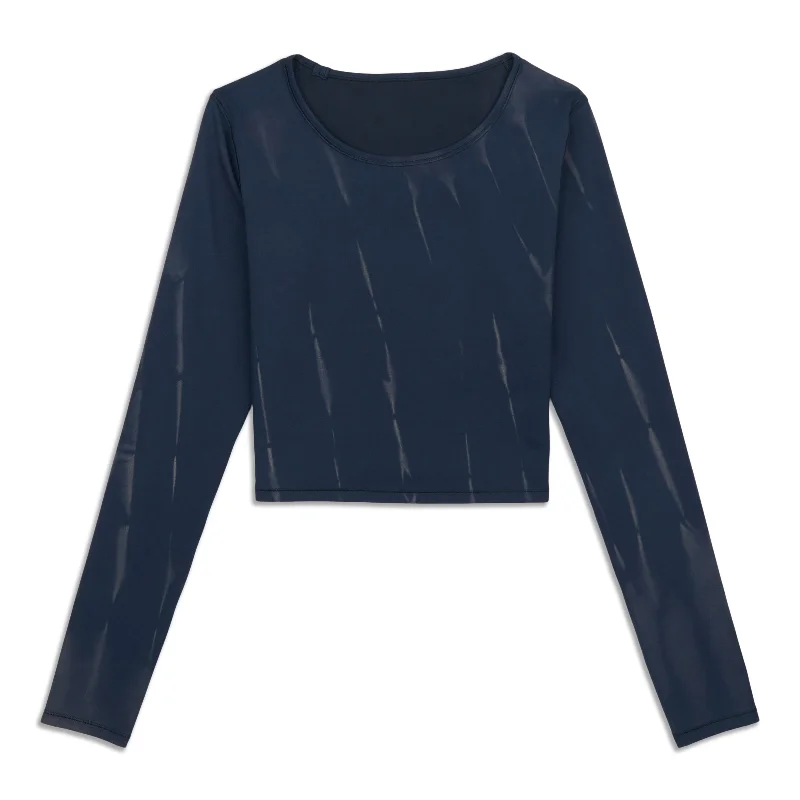 Women's Stylish Long Sleeve T-shirt for Layering -Wunder Train Cropped Long Sleeve Shirt - Resale Women's Stylish Long Sleeve T-shirt for Layering -Wunder Train Cropped Long Sleeve Shirt - Resale