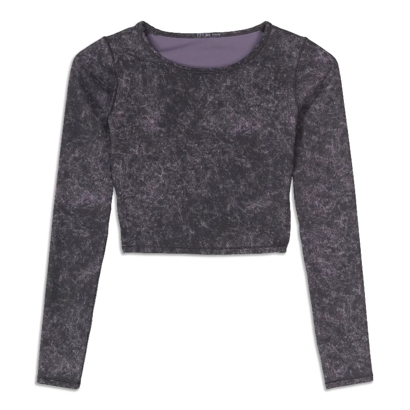 Trendy Women's Long Sleeve T-shirt -Wunder Train Cropped Long Sleeve Shirt - Resale
