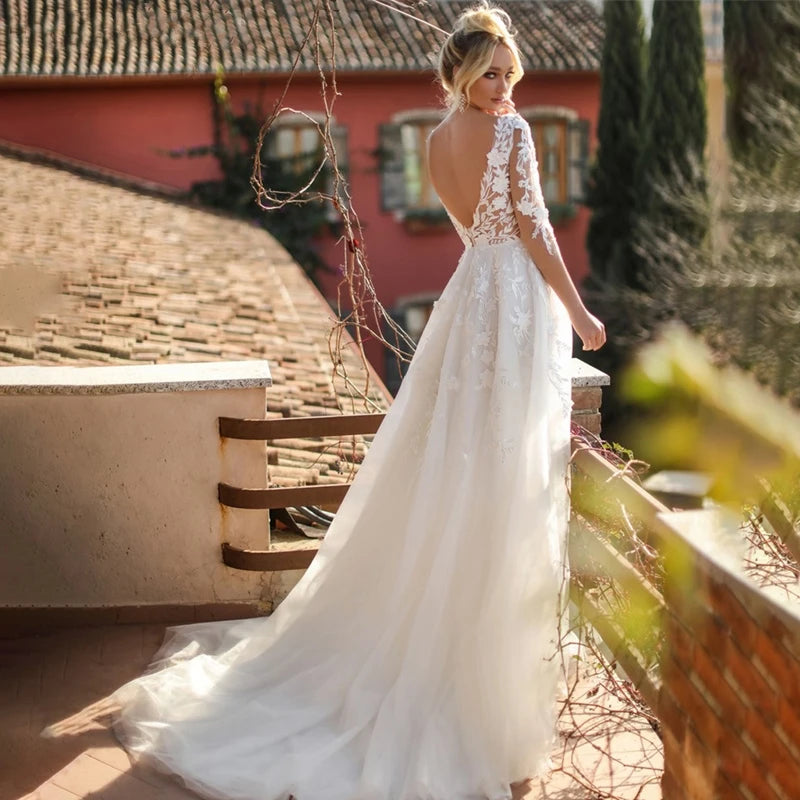 A-Line Wedding Dresses for Slimming Effect -Women's Wedding Dresses Lace Appliques Bride Gowns Long- Sleeves
