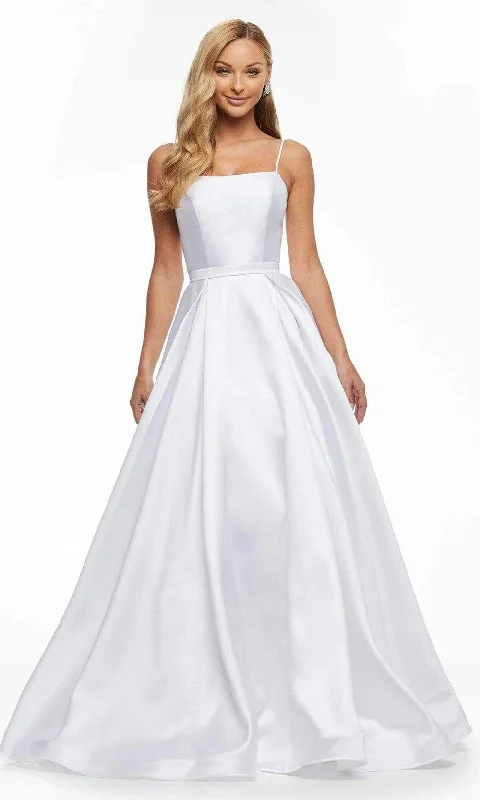 Couture Wedding Dresses with Tailored Fit for Perfection -Ashley Lauren 11095
