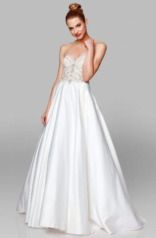 Tulle and Lace Wedding Gowns for Soft and Feminine Look -Clarisse 600157