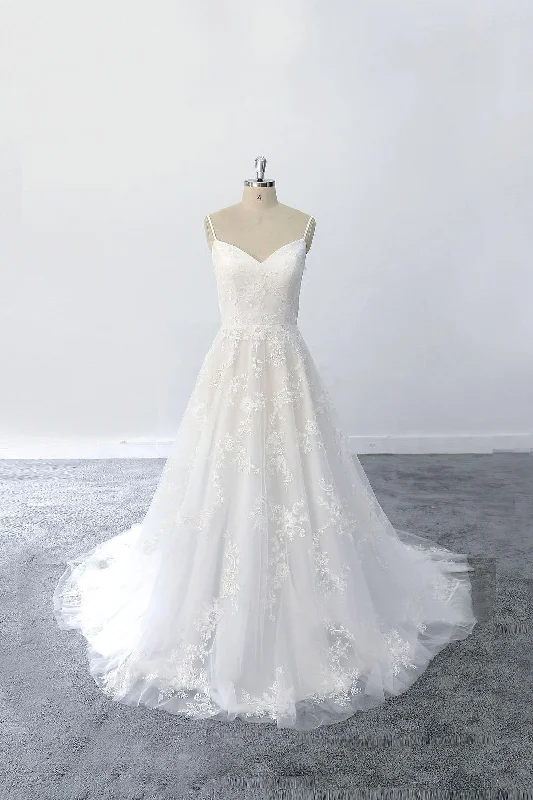 Wedding Dresses with Lace Insets for Subtle Detail -Exquisite Lace Appliques Wedding Dress A-line Tule Beach Wedding Dress OKU71