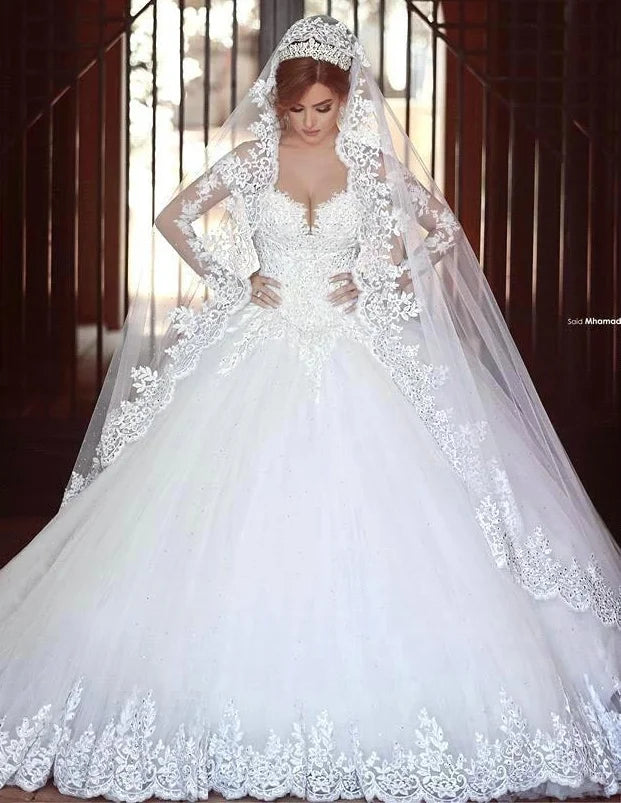 Wedding Dresses with Vintage Lace for Retro Charm -Vintage Full Sleeves Lace Wedding Dress Ball Gown Princess Bridal Wedding