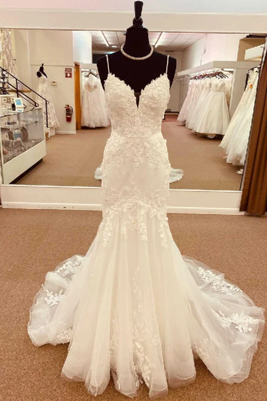 Vintage Lace Wedding Gowns for Timeless Weddings -Off White Appliques Spaghetti Strap Backless Mermaid Long Wedding Dress OK1613 Vintage Lace Wedding Gowns for Timeless Weddings -Off White Appliques Spaghetti Strap Backless Mermaid Long Wedding Dress OK1613