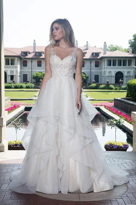 Ivory Wedding Dresses for Timeless Elegance -Rachel Allan Bridal M612