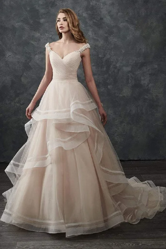 Lace-Up Wedding Dresses for Romantic Detail -Rachel Allan Bridal M667
