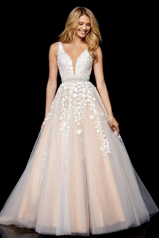 Plus Size Wedding Dresses for Curvy Brides -Sherri Hill 11335