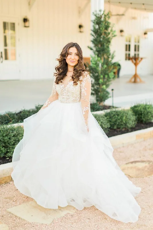 Strapless Wedding Dresses for Classic Appeal -Stunning Plus Size Wedding Dress with Lace Applique and Long Sleeves OKU77