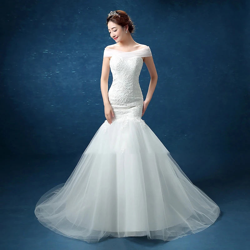 Romantic Wedding Dresses with Sweetheart Neckline -Wedding Dresses Illusion V-Neck Short Tulle Lace Embroidery Pearls